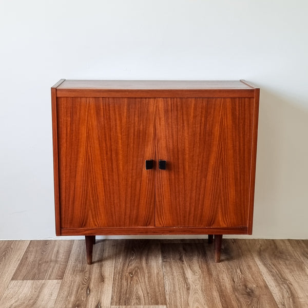 Vintage Entrance Console Shoe Cabinet