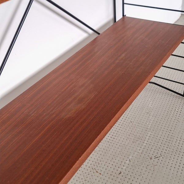 Tomado Floor Shelf