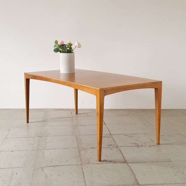 Minimalist Mid-century Coffee Table