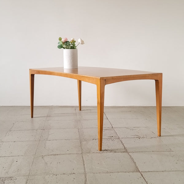 Minimalist Mid-century Coffee Table
