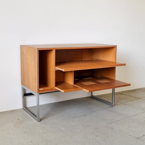 Bang & Olufsen Hi-fi Cabinet