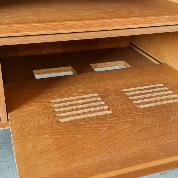 Bang & Olufsen Hi-fi Cabinet