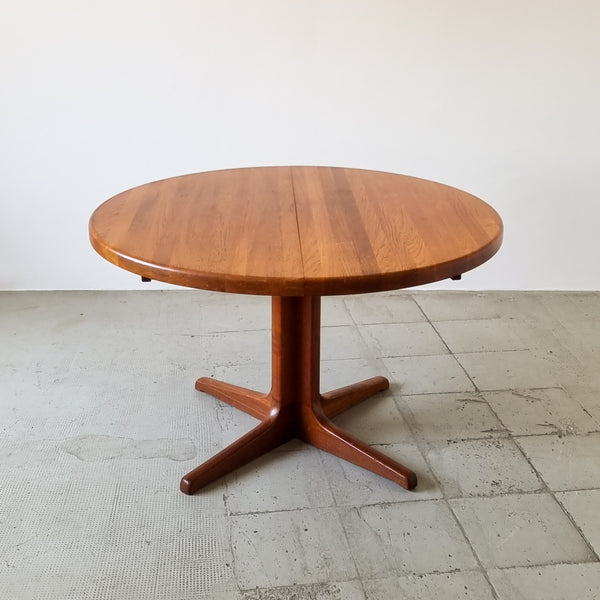Glostrup Round Teak Dining Table