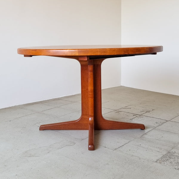 Glostrup Round Teak Dining Table