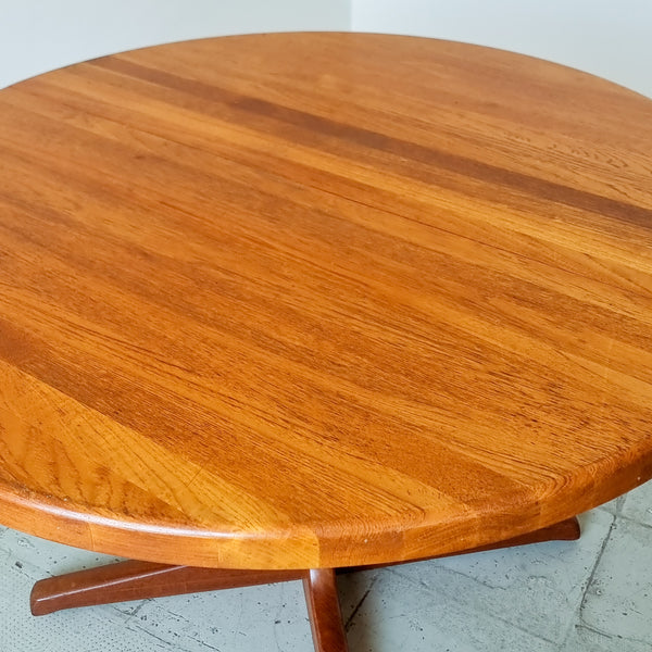Glostrup Round Teak Dining Table