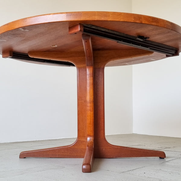 Glostrup Round Teak Dining Table