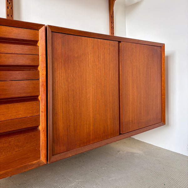 Paul Cadovius Cado Wall System