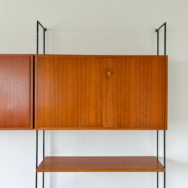 Hilker Omnia TV Wall System