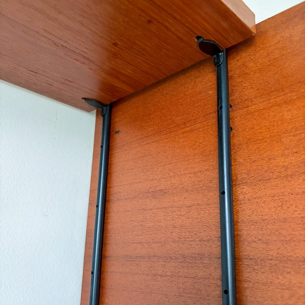 Hilker Omnia TV Wall System