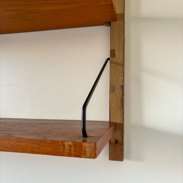 Poul Cadovius Royal Wall System Half Shelf