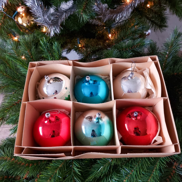 Christmas Ornament Set - 6 Color Baubles