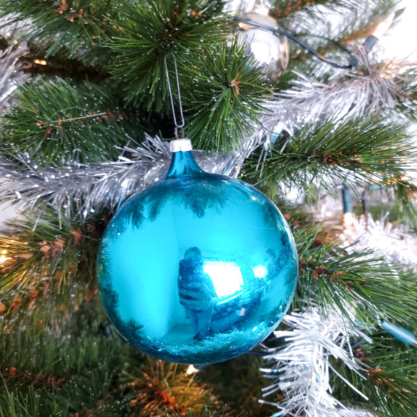 Christmas Ornament Set - 6 Color Baubles