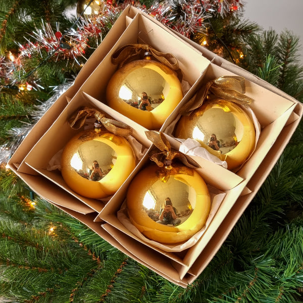 Christmas Ornament Set - 4 Large Gold Baubles with Bow