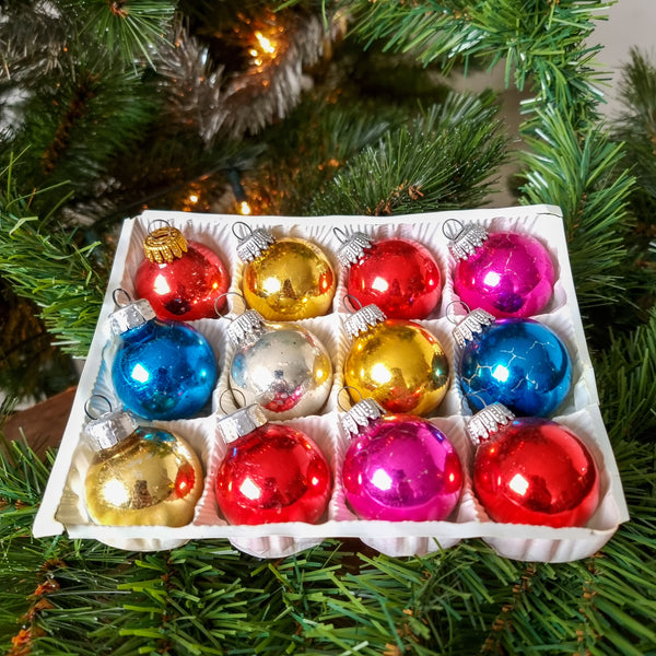 Christmas Ornament Set - small multicolored box