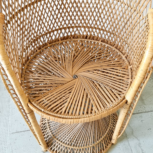 § Rattan Peacock Chair Emanuelle