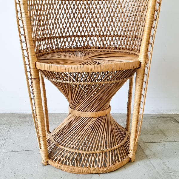 § Rattan Peacock Chair Emanuelle