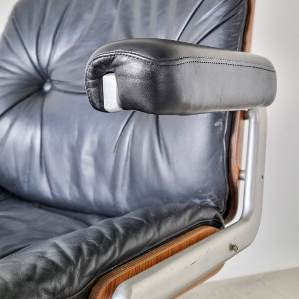§ Stoll Giroflex Executive Chair