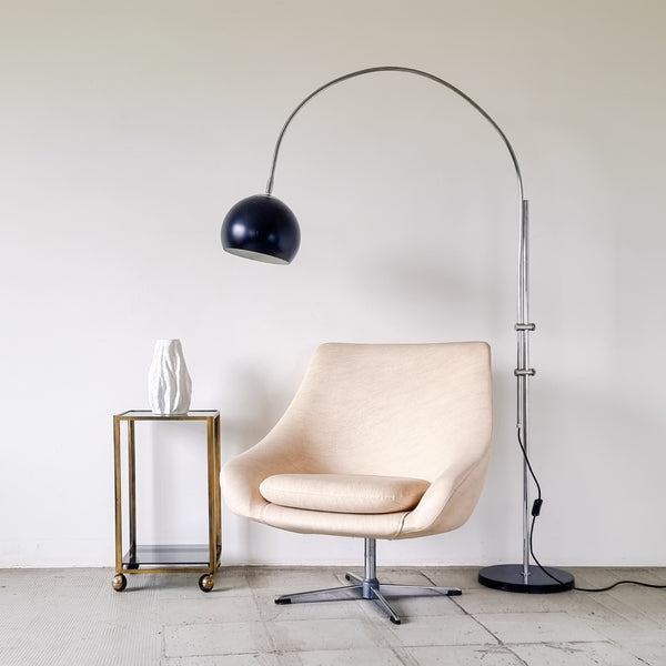 § Vintage Swivel Shell Chair