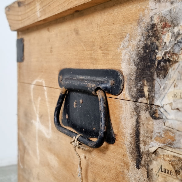 § French Farmhouse Storage Chest