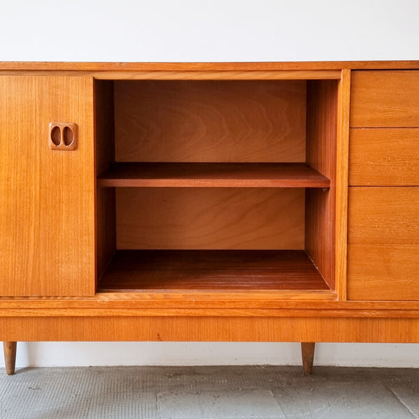 § Scandinavian Sideboard with Bar