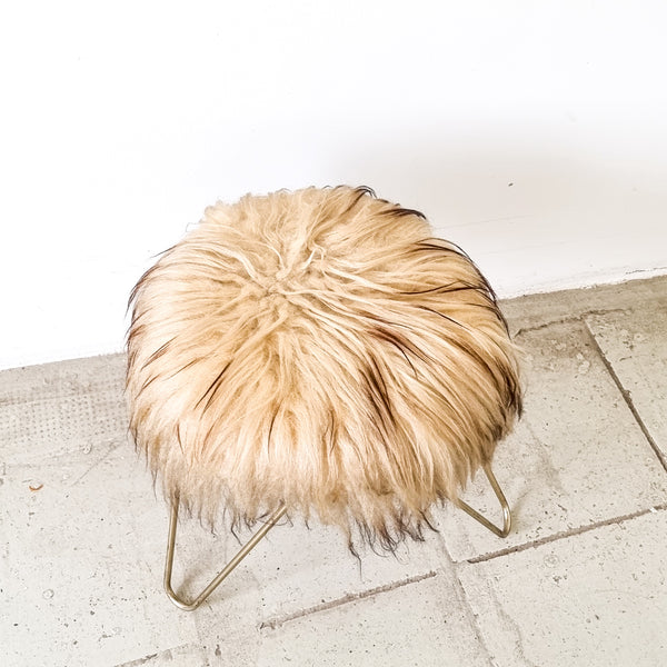 § Genuine Vintage Icelandic Wool Stool