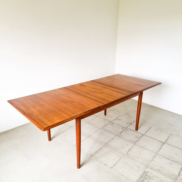 § Danish Modern Teak Dining Table
