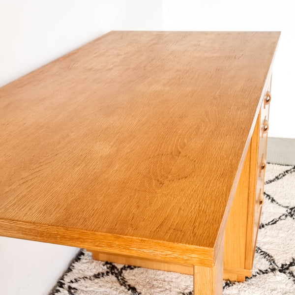 § Custom Handcrafted Vintage Desk