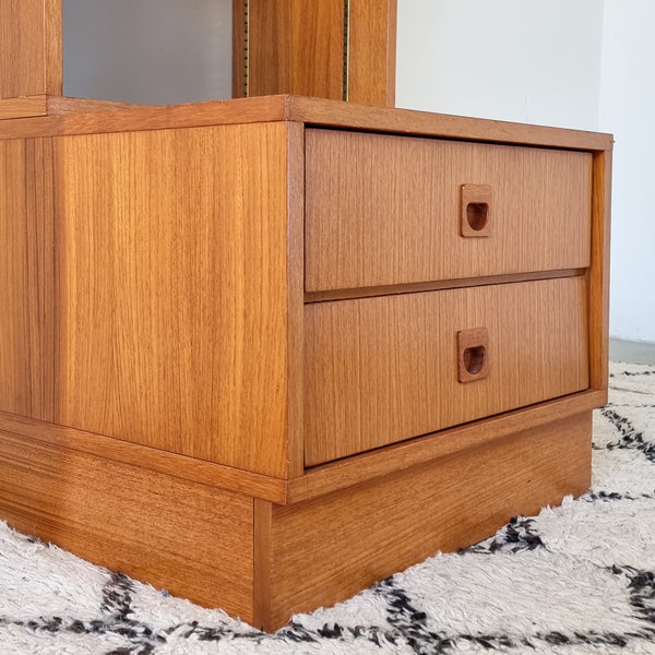 § Modular Scandinavian Bookshelf