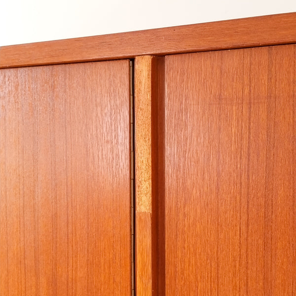 § MDK Scandinavian 3 Door Wardrobe