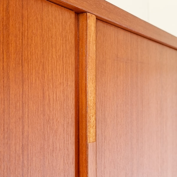 § MDK Scandinavian 3 Door Wardrobe