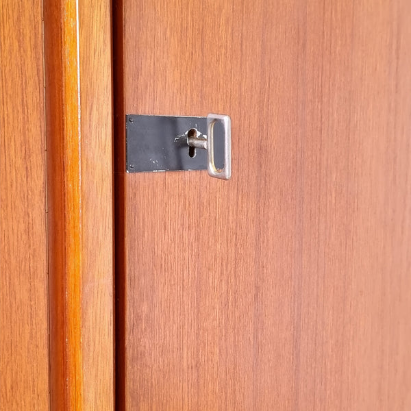 § MDK Scandinavian 3 Door Wardrobe