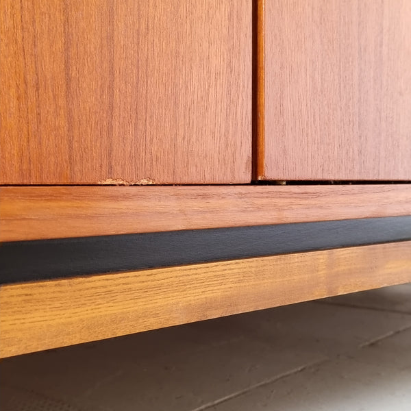 § MDK Scandinavian 3 Door Wardrobe