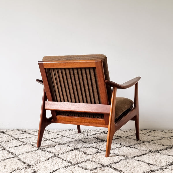 § Pair of Scandinavian Teak Armchairs