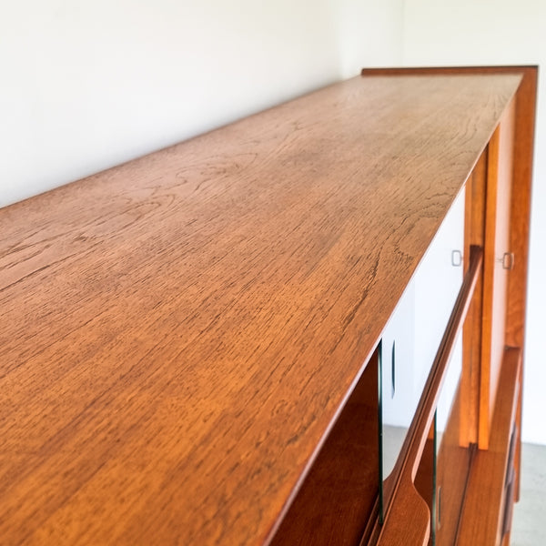 § Mid-century XL Highboard with Display Case