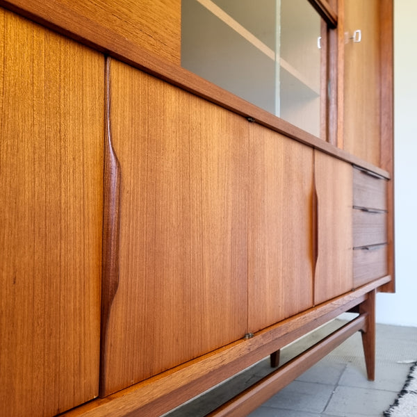§ Mid-century XL Highboard with Display Case