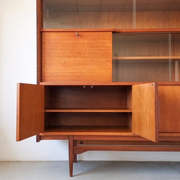 § Mid-century XL Highboard with Display Case