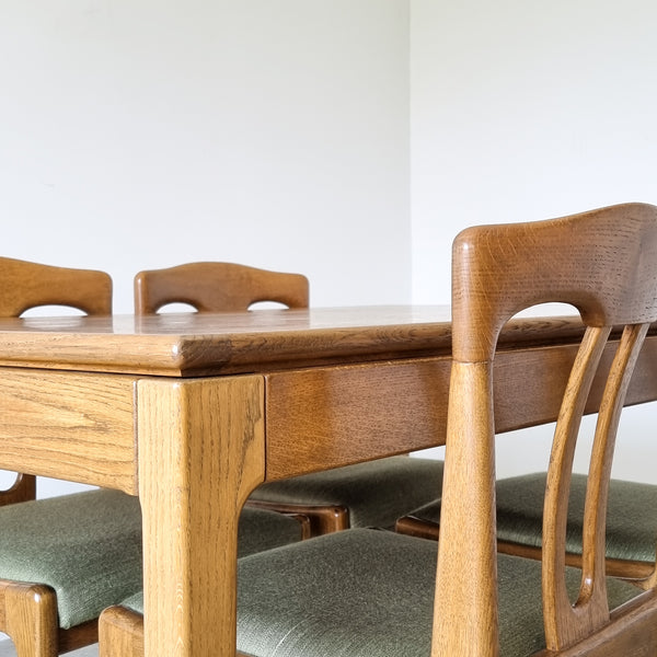 § 70s Dining Table and Chairs