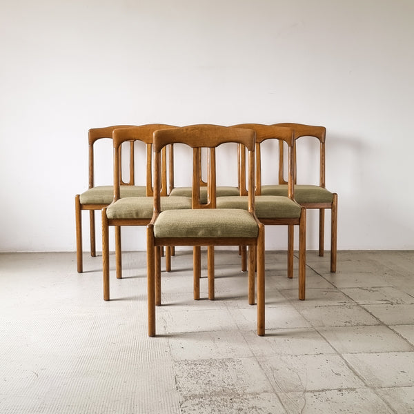 § 70s Dining Table and Chairs