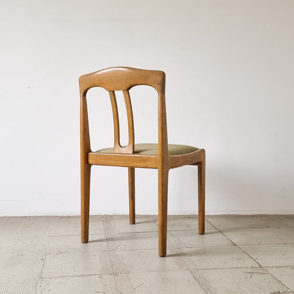 § 70s Dining Table and Chairs