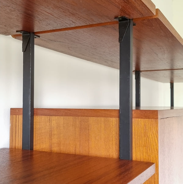 § MDK Modular Shelving System