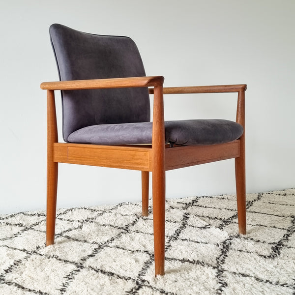 Finn Juhl Diplomat Chairs - Set of 2