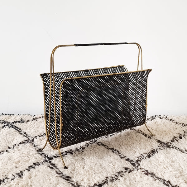 § Modernist Magazine Rack