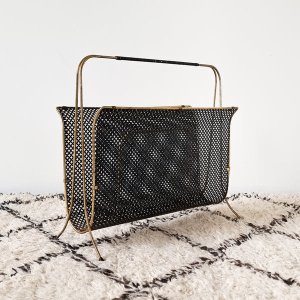 § Modernist Magazine Rack