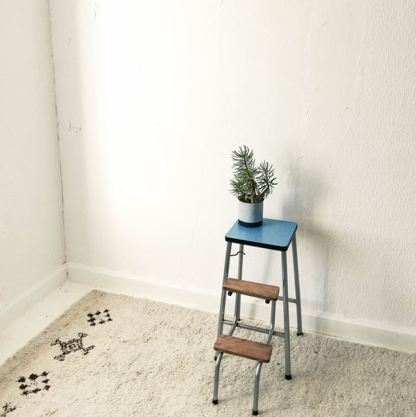 Oddhaus Vintage Furniture Luxembourg 50s Industrial Step Stool