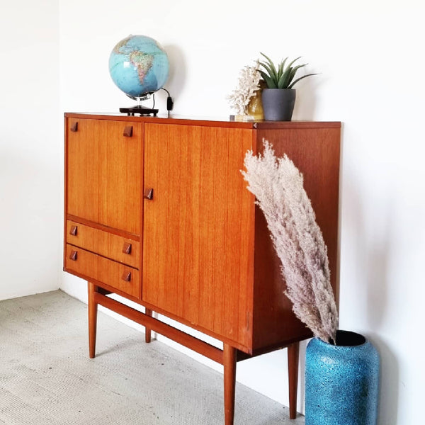 §Mid-century Scandinavian Highboard