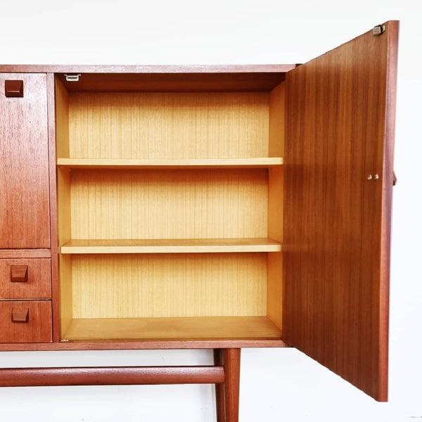 §Mid-century Scandinavian Highboard
