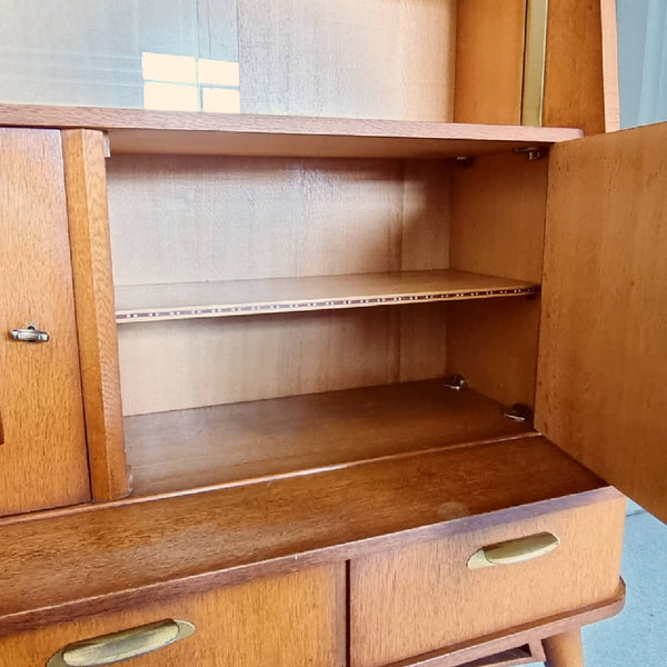 § Sculpted Vintage Animal Vitrine