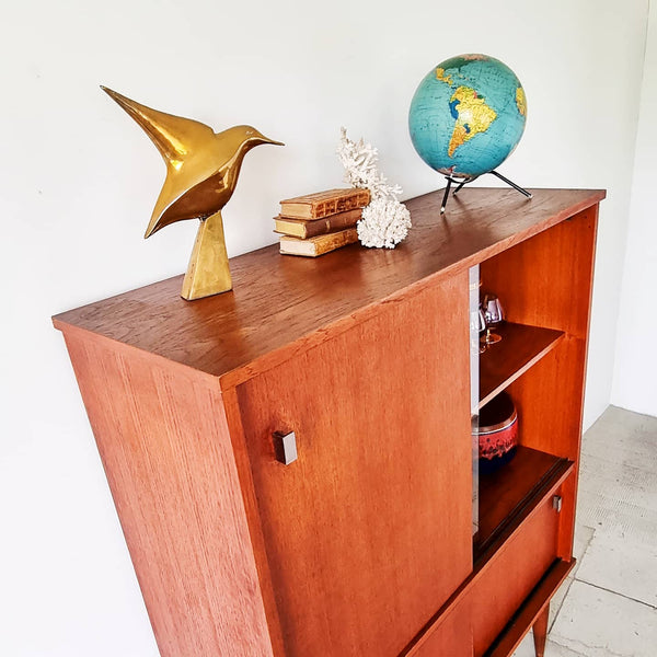§ Vintage Modernist Highboard