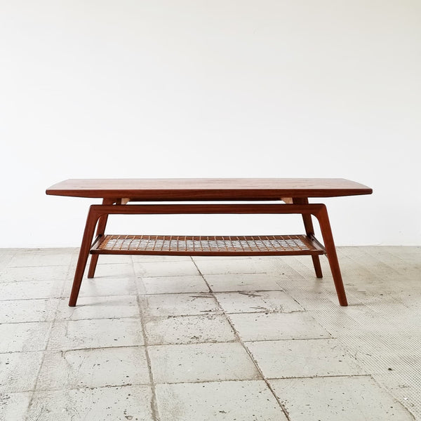 § Mid century coffee table
