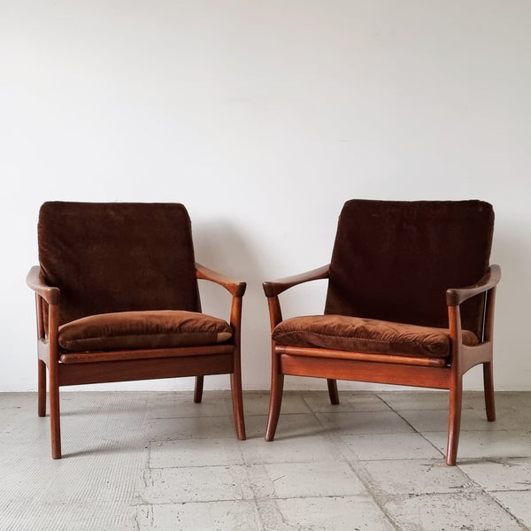 § Pair of De Ster Gelderland Teak Armchairs